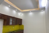 Bán nhà đẹp ở luôn Linh Quang 40m2 5 tầng, ngõ thông, cách hồ vài bước chân, 5.5 tỷ